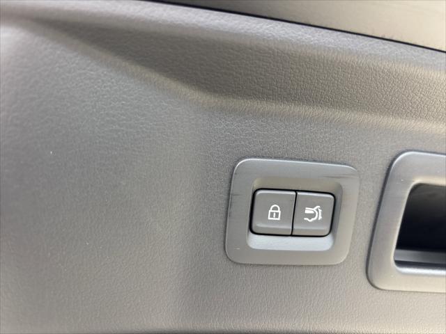 2026 Mazda X-90 3.3 Turbo Select