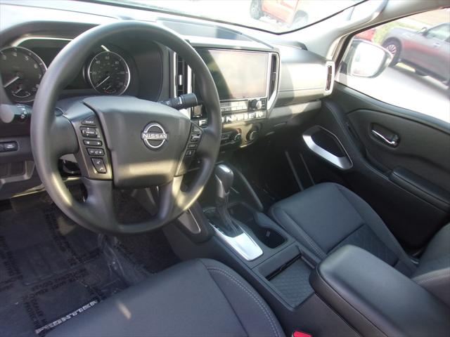 2025 Nissan Frontier Crew Cab SV 4x4