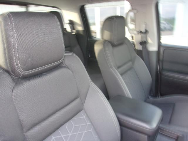 2025 Nissan Frontier Crew Cab SV 4x4