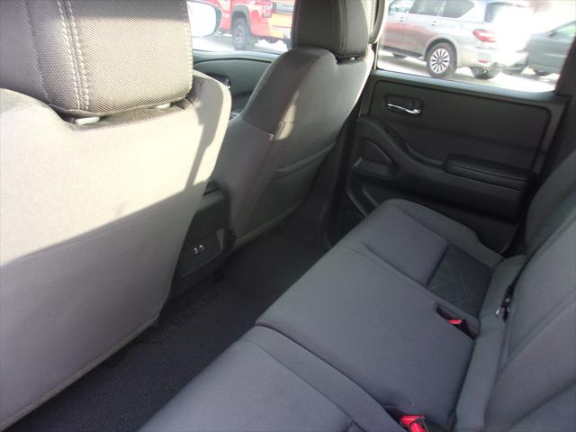 2025 Nissan Frontier Crew Cab SV 4x4