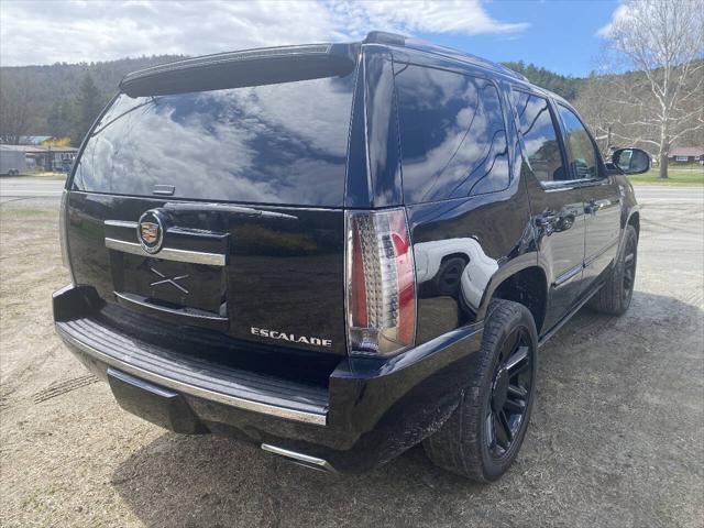 2013 Cadillac Escalade Premium