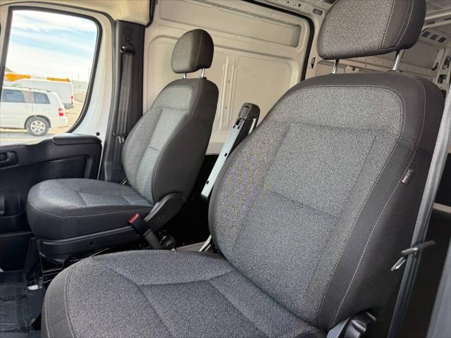 2025 Ram ProMaster 2500 Cargo Van Tradesman High Roof 159" WB w/Pass Seat