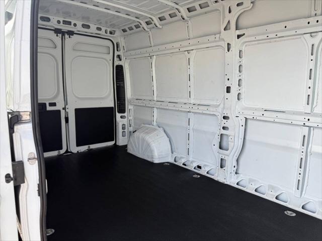 2025 Ram ProMaster 2500 Cargo Van Tradesman High Roof 159" WB w/Pass Seat
