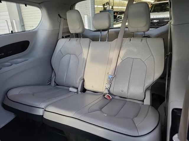 2021 Chrysler Pacifica Limited AWD