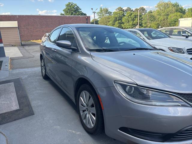 2016 Chrysler 200 LX