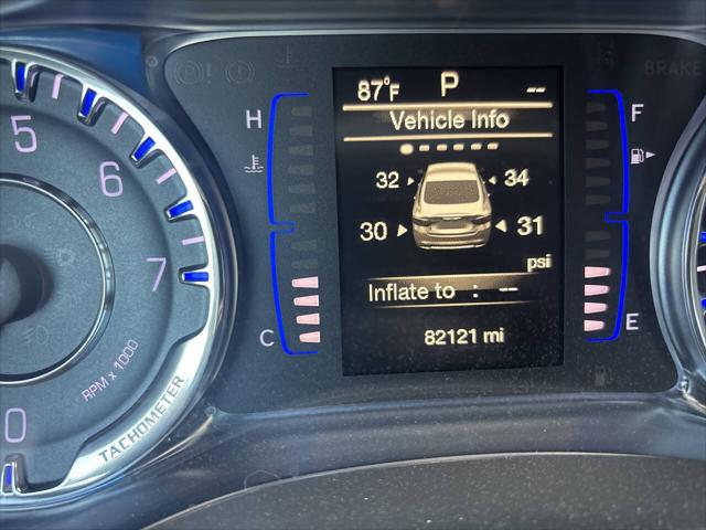 2016 Chrysler 200 LX