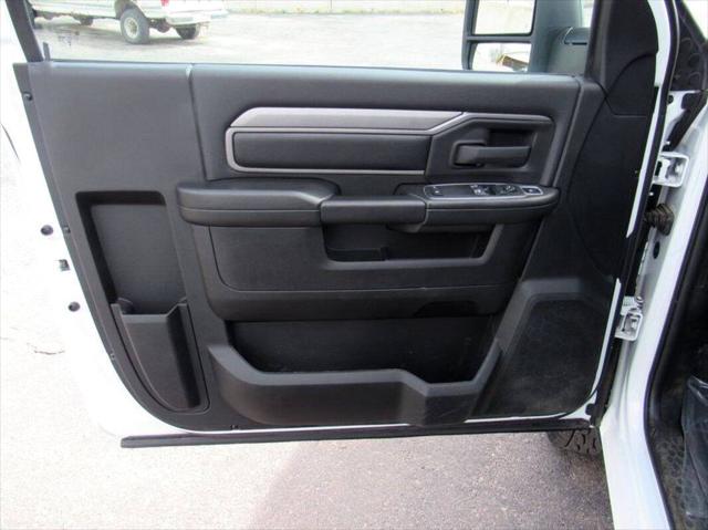 2024 Ram 3500 Tradesman/SLT