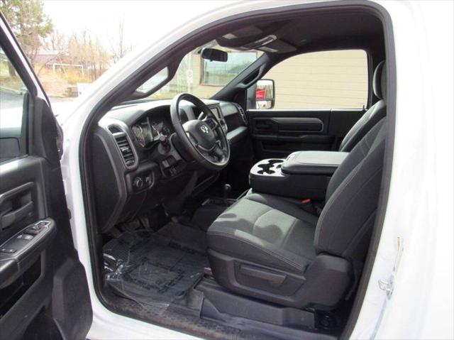 2024 Ram 3500 Tradesman/SLT