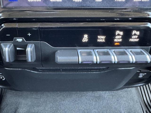 2021 Ram 1500 Laramie Crew Cab 4x4 5'7" Box