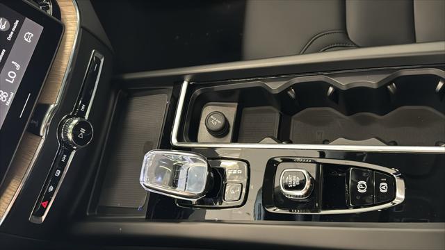 2026 Volvo XC60 Plug-In Hybrid Plus, T8 AWD Electric/Gasoline, Dark