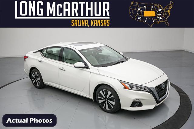 2021 Nissan Altima SL FWD for sale in Salina, KS