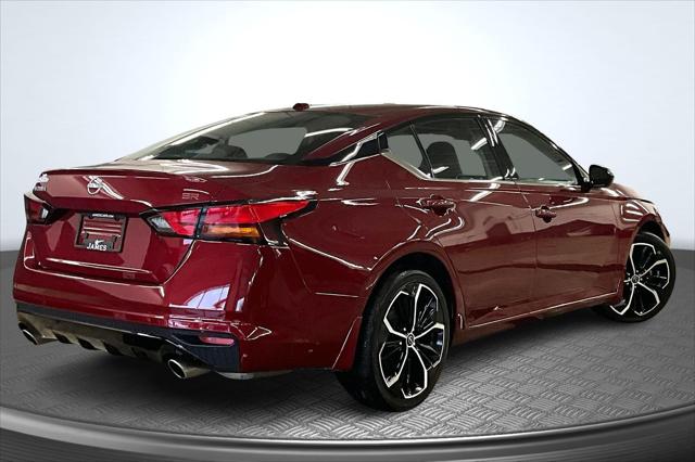 2025 Nissan Altima SR FWD