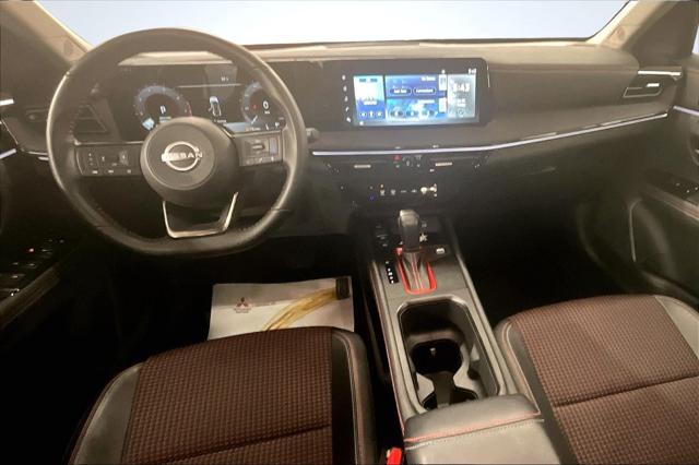 2025 Nissan Kicks SR Intelligent AWD