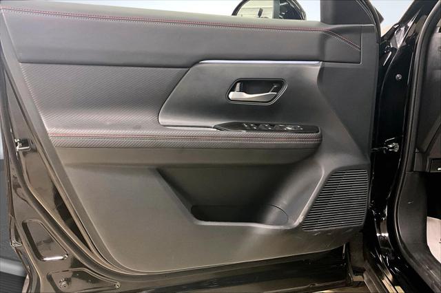 2025 Nissan Kicks SR Intelligent AWD