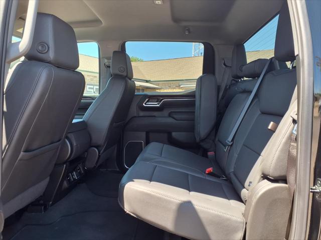 2025 GMC Sierra 1500 4WD Crew Cab Short Box SLT