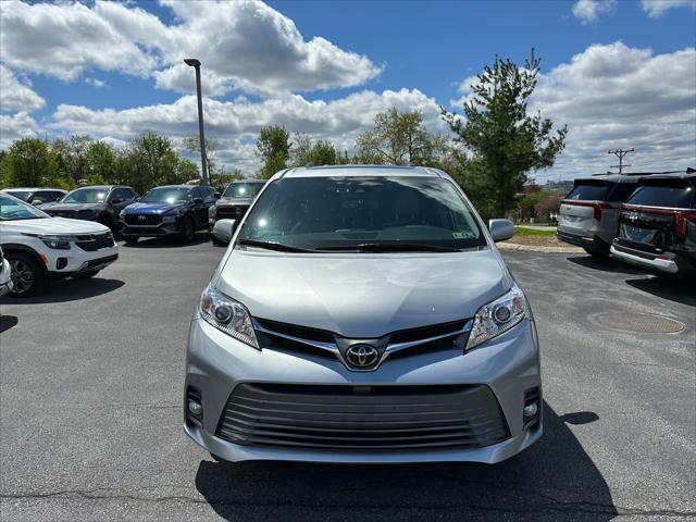 2020 Toyota Sienna XLE