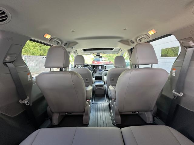 2020 Toyota Sienna XLE