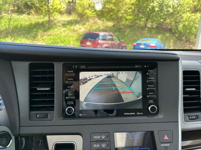 2020 Toyota Sienna XLE