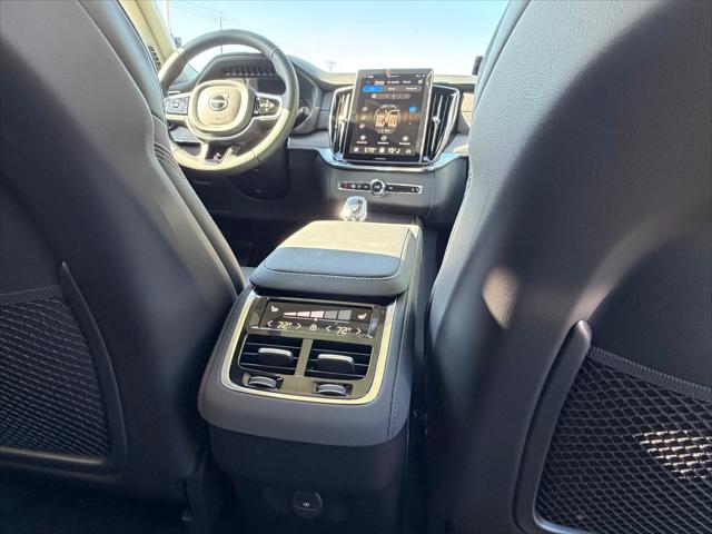 2026 Volvo XC90 Ultra, B5 AWD Gas (mild hybrid), Gasoline, Bright, 7 Seats