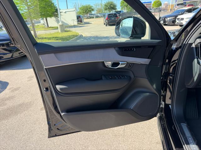 2026 Volvo XC90 Ultra, B5 AWD Gas (mild hybrid), Gasoline, Bright, 7 Seats