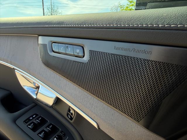 2026 Volvo XC90 Ultra, B5 AWD Gas (mild hybrid), Gasoline, Bright, 7 Seats