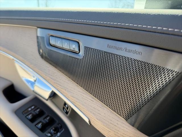 2026 Volvo XC90 Ultra, B6 AWD Gas (mild hybrid), Gasoline, Bright, 7 Seats