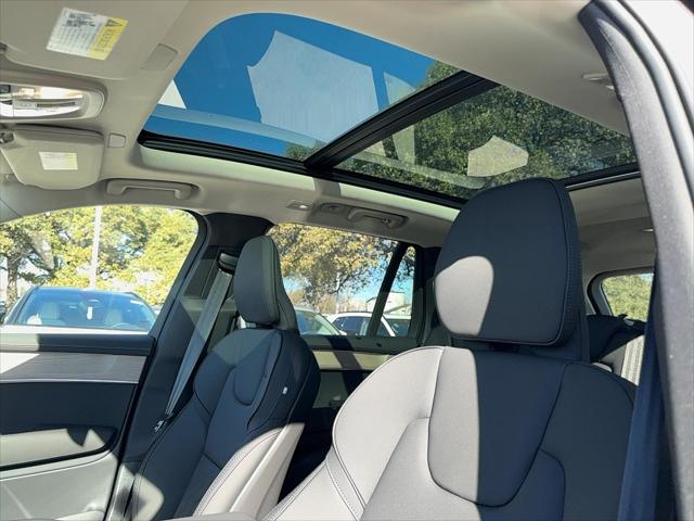 2026 Volvo XC90 Plus, B6 AWD Gas (mild hybrid), Gasoline, Bright, 7 Seats