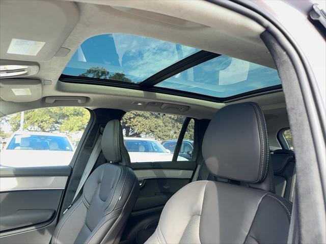 2026 Volvo XC90 Plug-In Hybrid Ultra, T8 AWD, Electric/Gasoline, Bright, 7 Seats