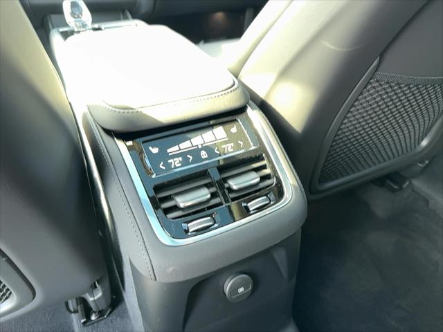 2026 Volvo XC90 Plug-In Hybrid Ultra, T8 AWD, Electric/Gasoline, Bright, 7 Seats