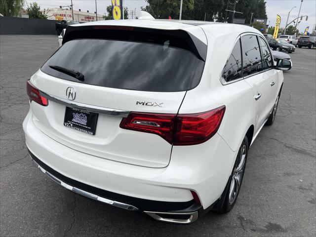 2017 Acura MDX w/Technology Package