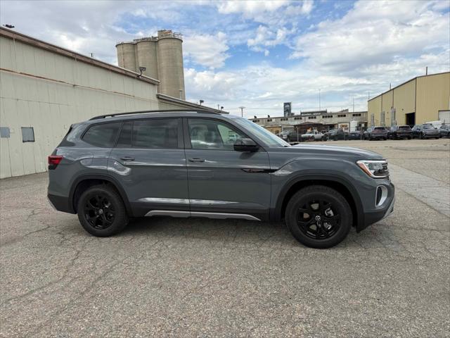 2026 Volkswagen Atlas Peak Edition