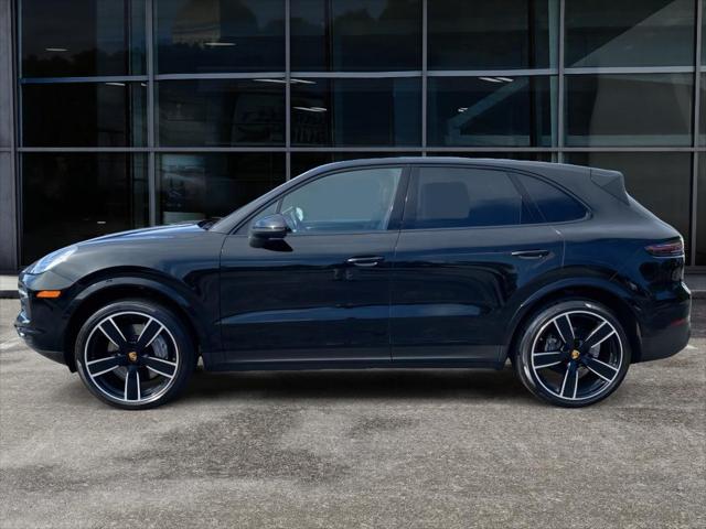 2023 Porsche Cayenne Platinum Edition