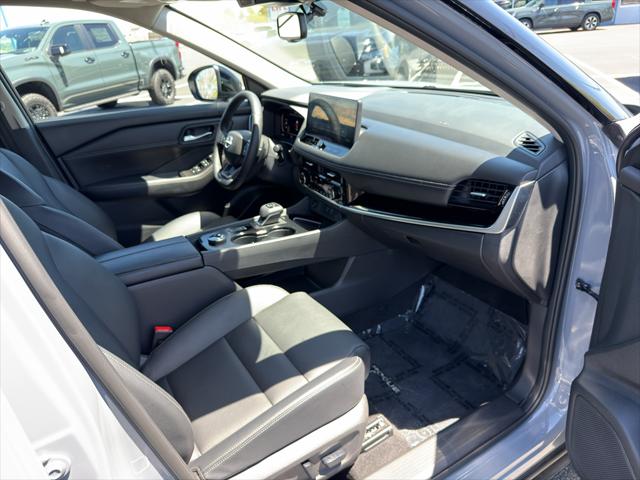 2025 Nissan Rogue SL Intelligent AWD