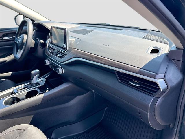 2024 Nissan Altima SV FWD