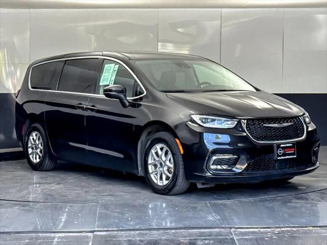 2023 Chrysler Pacifica Touring L for sale in Stockton, CA