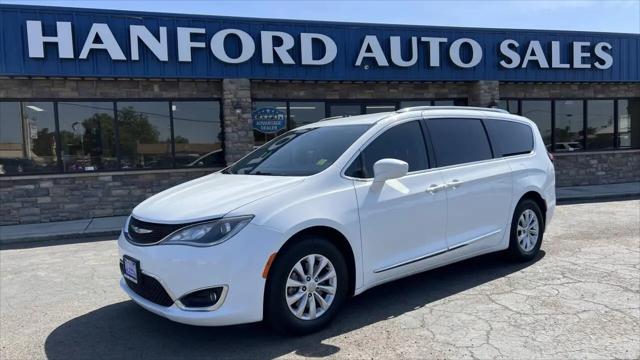 2018 Chrysler Pacifica Touring L for sale in HANFORD, CA
