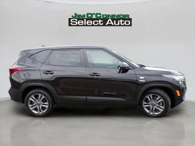 2021 Kia Seltos LX for sale in Oconomowoc, WI