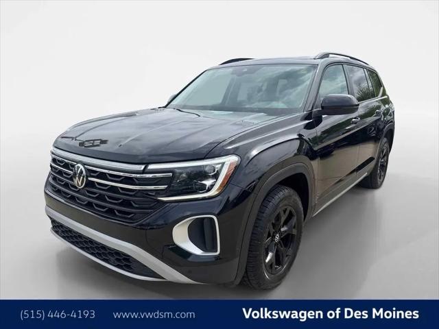 2025 Volkswagen Atlas 2.0T Peak Edition for sale in Johnston, IA