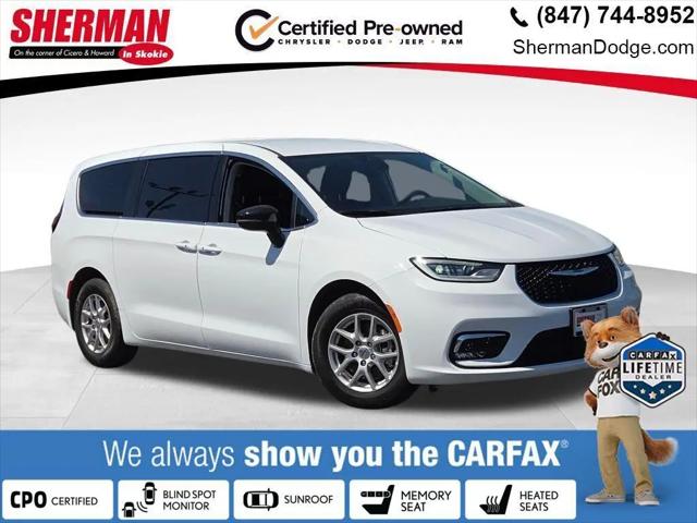 2024 Chrysler Pacifica Touring L for sale in Skokie, IL