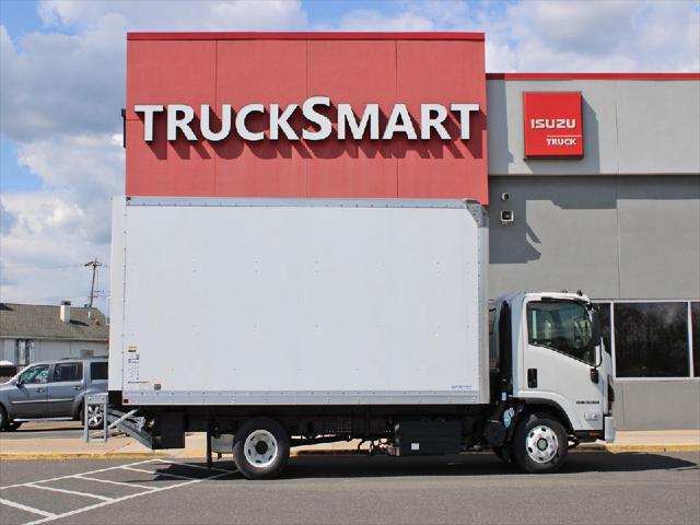 2025 Isuzu NPR Unknown