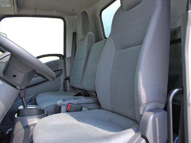 2025 Isuzu NPR Unknown