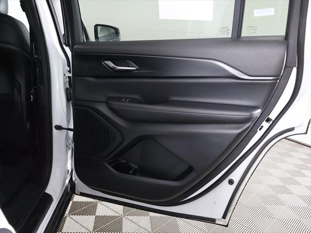 2024 Jeep Grand Cherokee L Altitude 4x4