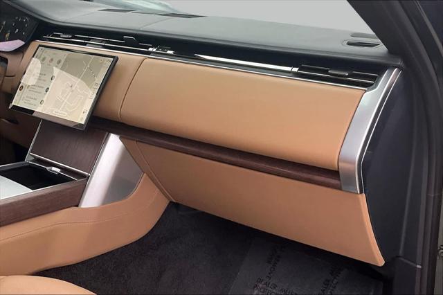 2025 Land Rover Range Rover P400 SE