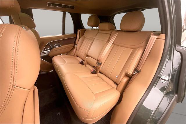 2025 Land Rover Range Rover P400 SE
