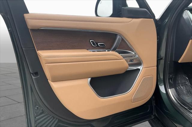 2025 Land Rover Range Rover P400 SE