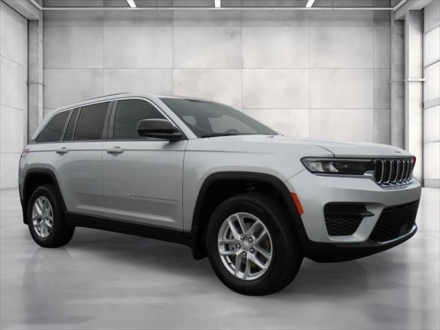 2026 Jeep Grand Cherokee GRAND CHEROKEE LAREDO X 4X2