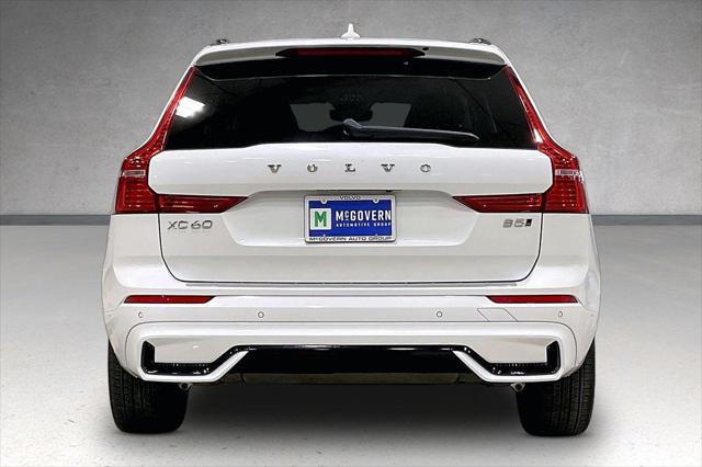 2023 Volvo XC60 B5 Plus Dark Theme