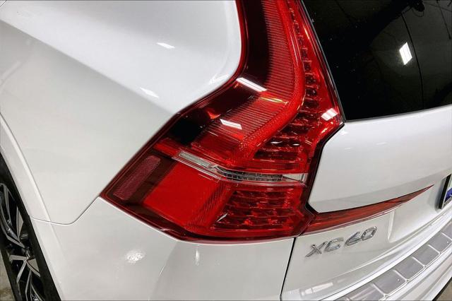 2023 Volvo XC60 B5 Plus Dark Theme