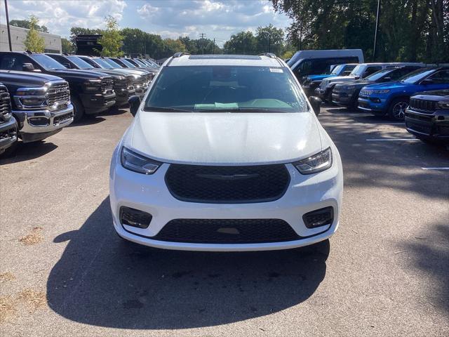 2026 Chrysler Pacifica Limited AWD