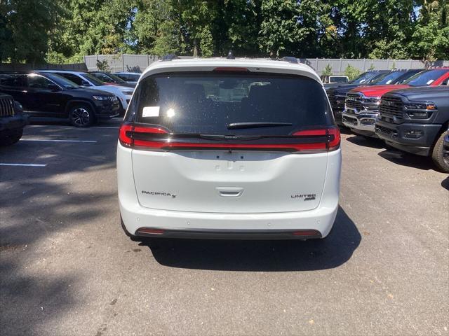 2026 Chrysler Pacifica Limited AWD